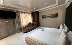 Boeketlong Lodge